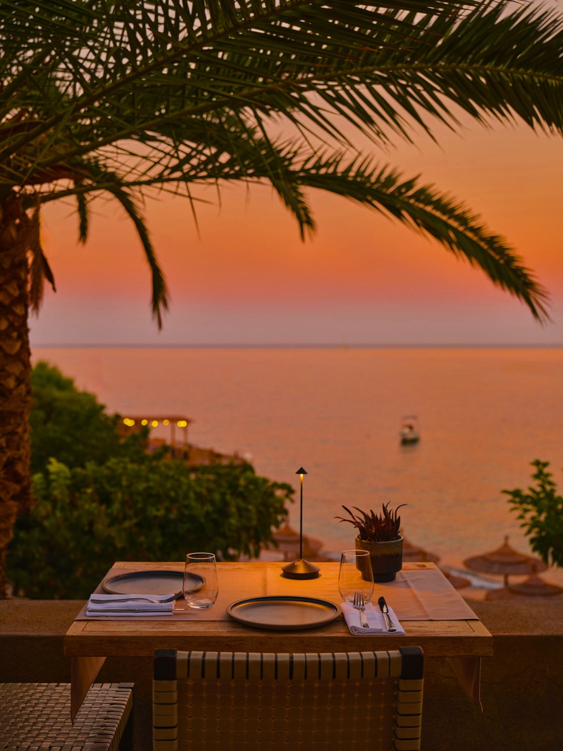 Private dinner by the sea